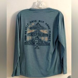 Womens PATAGONIA Cap Cool Daily Graphic Shirt How to Save: Fin Blue Small Top